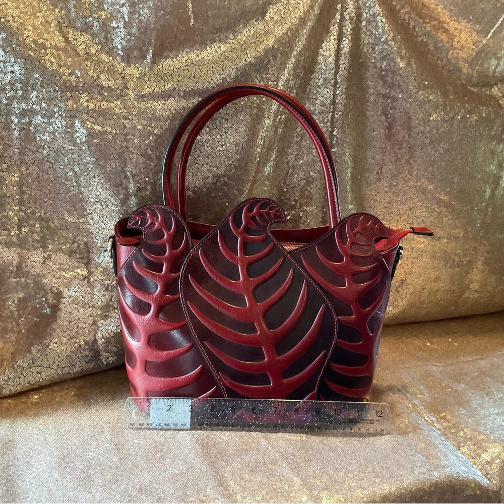 Superior Design tote bag. - Picture 6 of 15